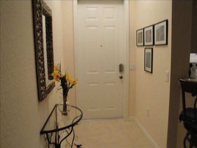 Building Photo - 9800 Quinta Artesa Way