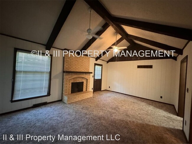 Building Photo - 2 br, 2 bath House - 9944 Metcalf Avenue