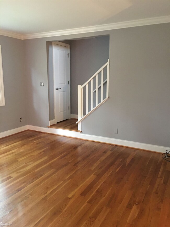 Building Photo - 2 br, 1 bath Condo - Graefield Condominiums