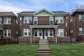 Building Photo - 5042 Pernod Ave