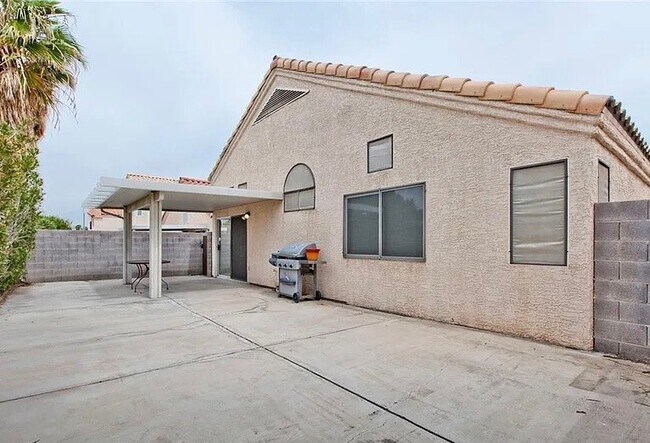 Foto del edificio - 8129 Burnt Sienna St