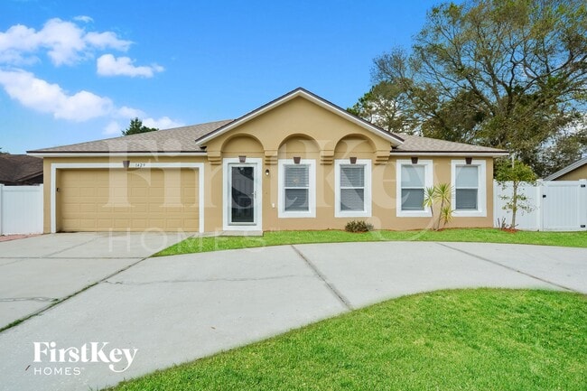 Building Photo - 1429 Lodge Terrace