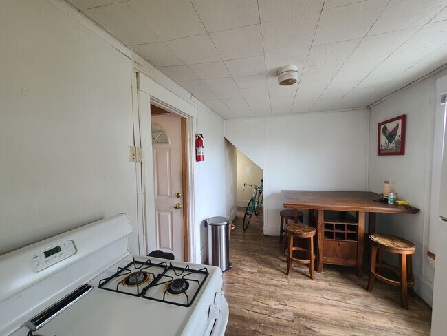 Foto del edificio - 659/661 Jones Avenue