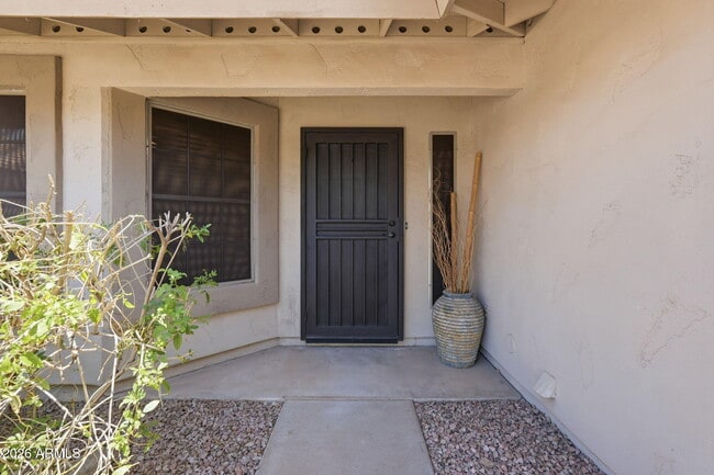 Foto del edificio - 457 S Meadows Dr