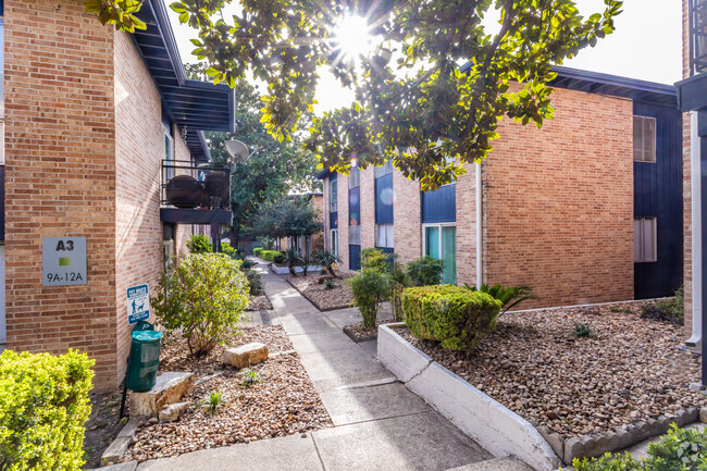 Building Photo - Magnolia Flats