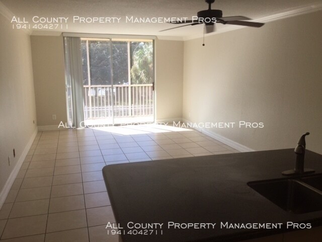 Foto del edificio - 2740 Coconut Bay Ln