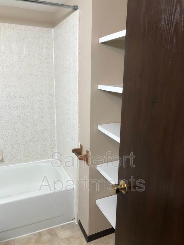 Foto principal - 5801 Haymeadow Ln
