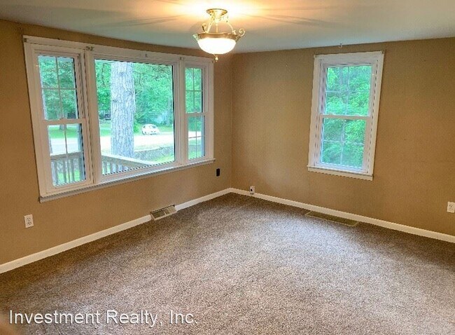 Foto del edificio - 3 br, 1 bath House - 11625 Main St.