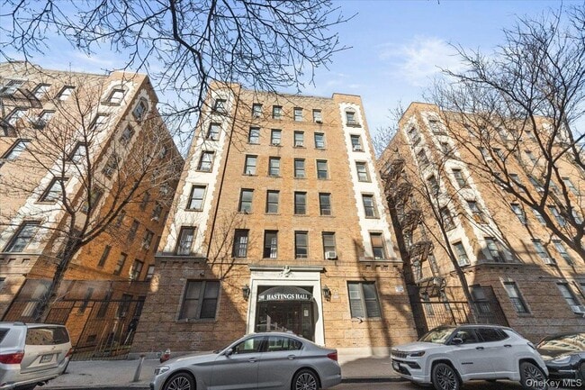 Building Photo - 2199 Holland Ave