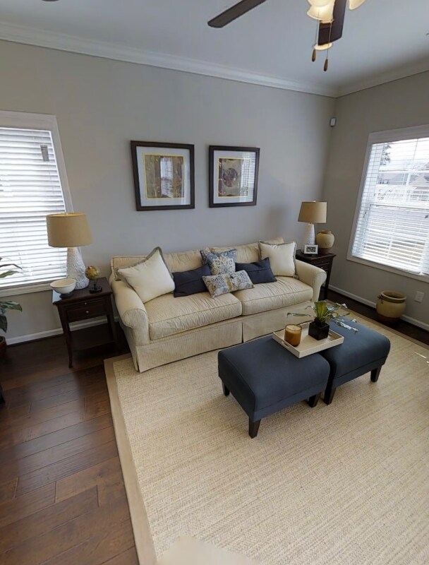 Building Photo - 452 Torrington Dr