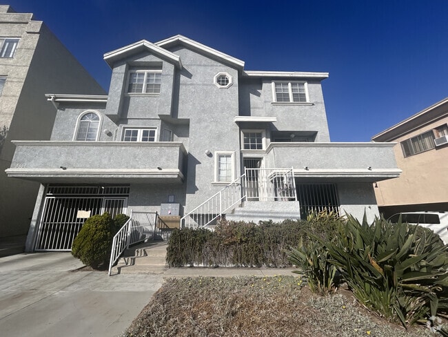 Building Photo - Heart of Mar Vista