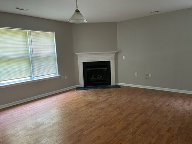 Foto del edificio - Coming Soon! - Stunning 4 Bedroom Home in Coulwood East Community