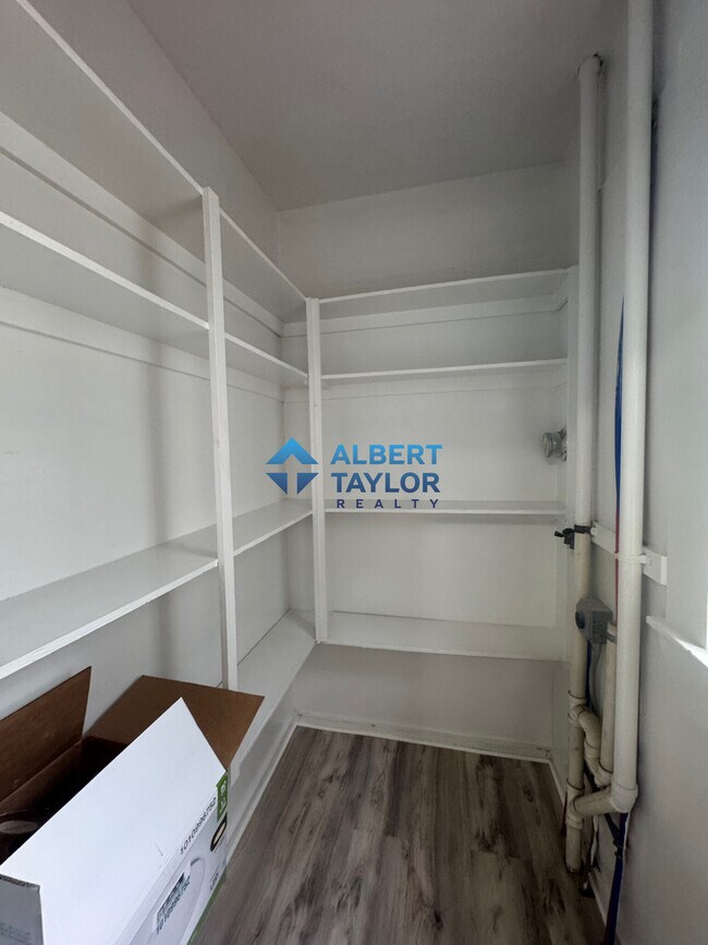 Foto del edificio - 6 Bowdoin Park