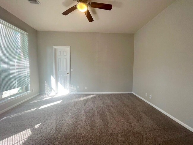 Building Photo - 6046 Ronchamps Dr