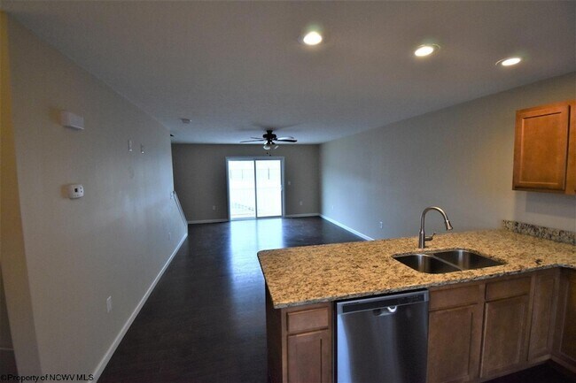 Foto del edificio - 425 Marlowe Cir