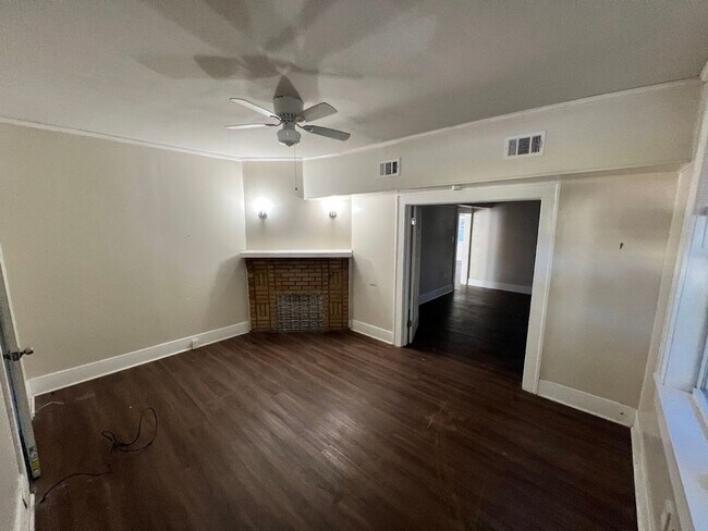 Foto del edificio - 1205 E 38th St