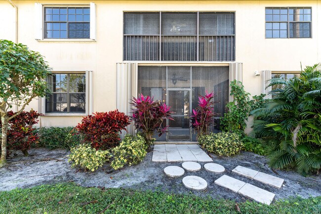 Building Photo - 6683 Montego Bay Blvd