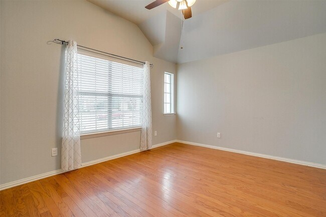 Foto del edificio - 1721 Castle Creek Dr