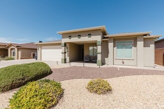 Building Photo - 1075 La Bajada Dr