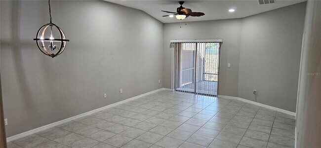 Foto del edificio - 13407 Crest Lake Dr