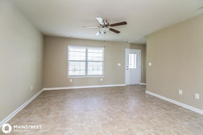 Foto del edificio - 100 Chyntara Dr, La Vergne, TN 37086