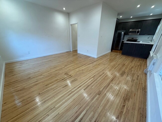 Foto del edificio - 1303 Cloverdale Ave
