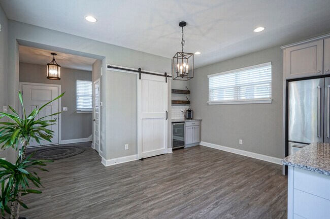 Foto del edificio - 7228 Broadacre Ct