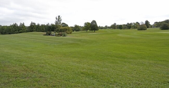 Building Photo - 3015 W Willow Knolls Dr