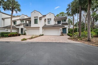 Building Photo - 27002 Oakwood Lake Dr