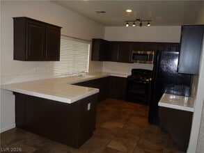 Building Photo - 7845 S Meadow Creek
