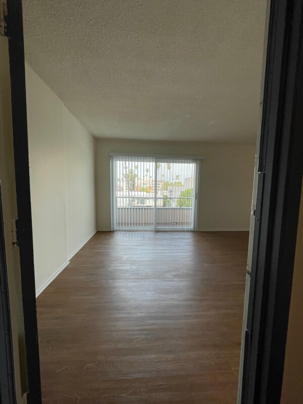 Building Photo - 946 Arapahoe St