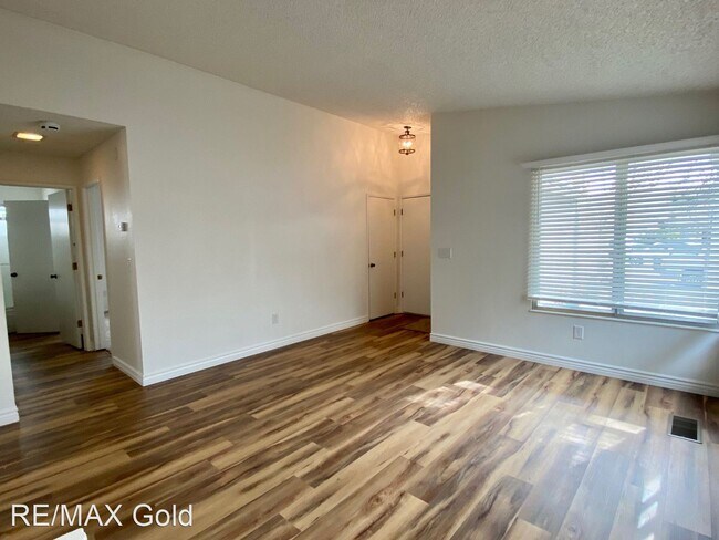 Building Photo - 2 br, 2 bath House - 1511 Burnside Court