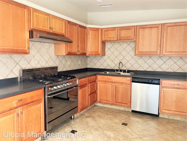 Foto del edificio - 4 br, 2 bath House - 7696 Kiwi St