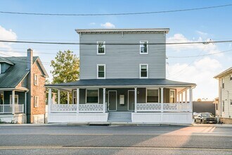 Building Photo - 10876 York Rd