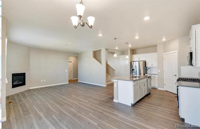 Building Photo - 14080 Shasta Daisy St