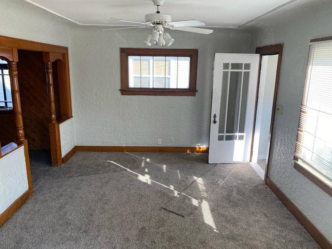 Foto principal - 3322 Clairmont St