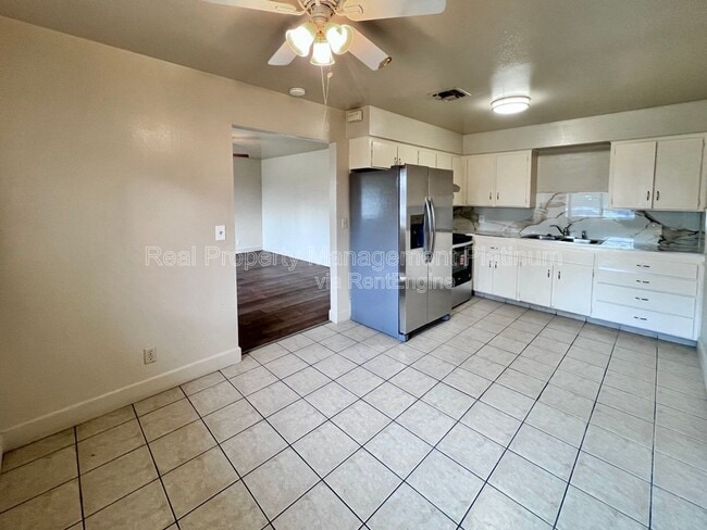 Building Photo - 3338 N Purdue Ave