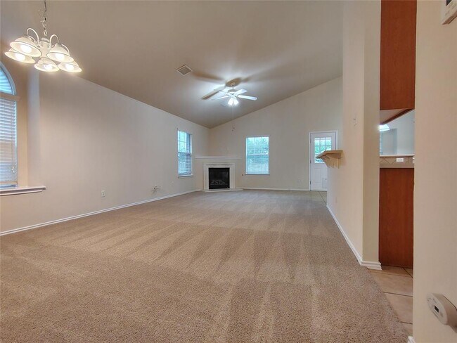 Foto del edificio - 3109 Lynnbrook Dr