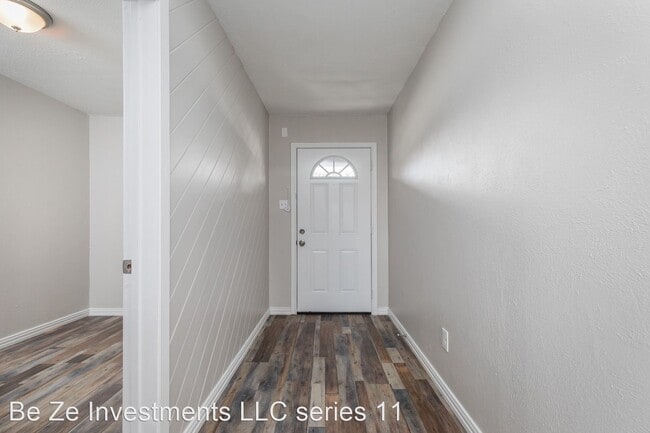 Foto del edificio - 4 br, 1.5 bath House - 831 Cherry Laurel Lane