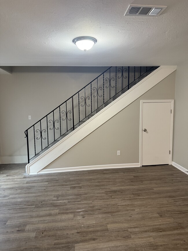 Dining room - 1010 Chemin Dr