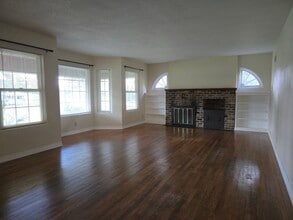 Building Photo - 3203 W Baker St
