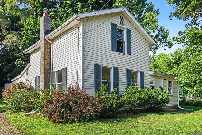 Building Photo - 310 Locust St
