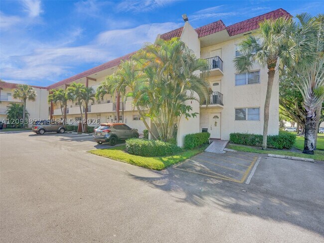 Foto del edificio - 8962 S Hollybrook Blvd