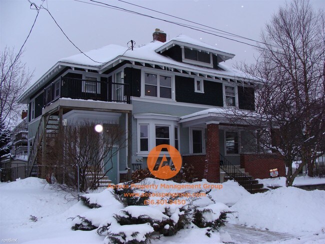 Building Photo - 53 Hastings St NE