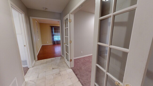 Building Photo - 2513 Capstone Dr