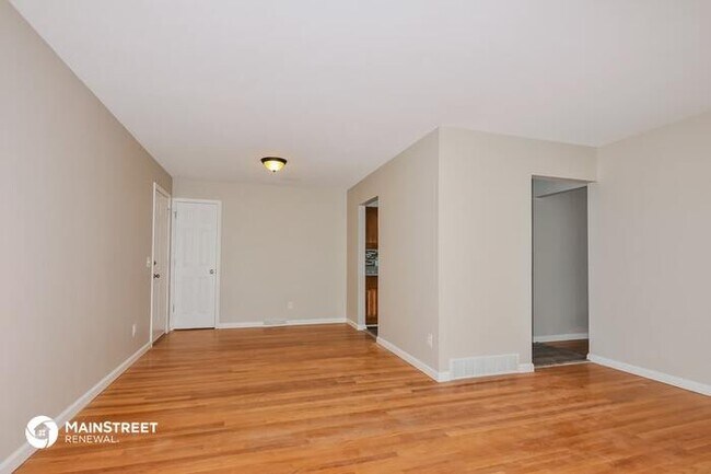 Foto del edificio - 306 S Pam Ave, Saint Charles, MO 63301