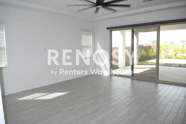 Foto del edificio - 2700 N 216th Ave