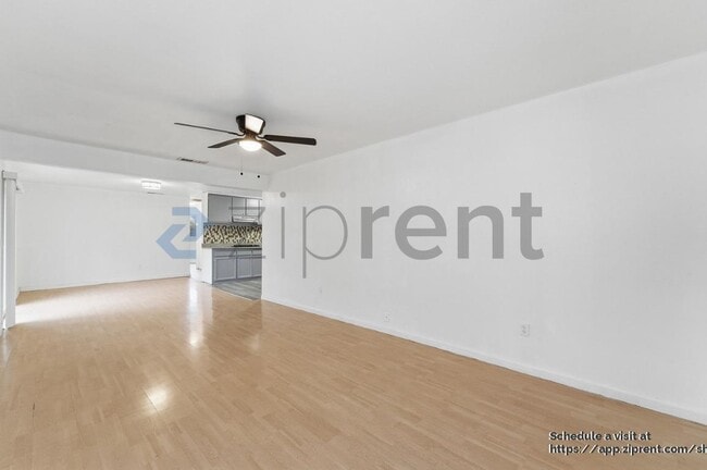 Foto del edificio - 1657 Knickerbocker Dr