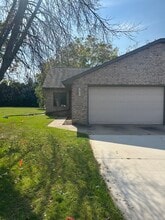 Building Photo - W3131 Harvard Ct