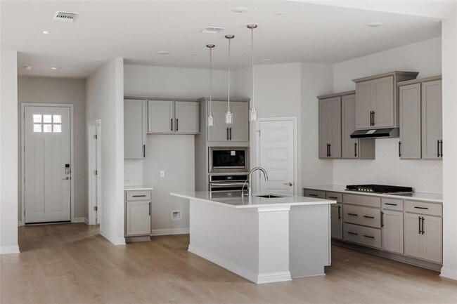 Building Photo - 8512 Dongan Dr